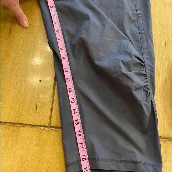 Lululemon baggy crop pants size 8 - Picture 9 of 14